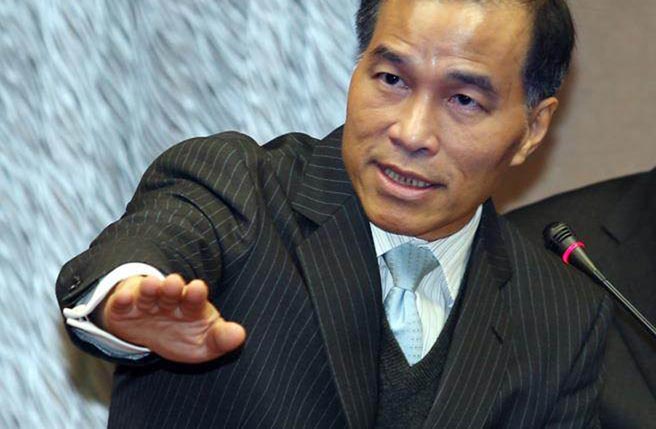 “立院交委會”今討論高鐵財改案，“交通部長”葉匡時表示，“即使請耶穌基督來凍結專戶，高鐵還是會破產”
