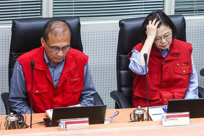 蔡英文一直照稿念防災(zāi)指示后快閃離開 官員：講跟沒講一樣