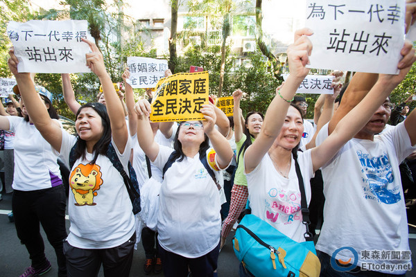 民進(jìn)黨力推同性婚姻　蔡正元：蔡英文有99%同性?xún)A向