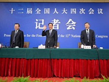 住建部長陳政高等就“棚戶區改造和房地產工作”答記者問