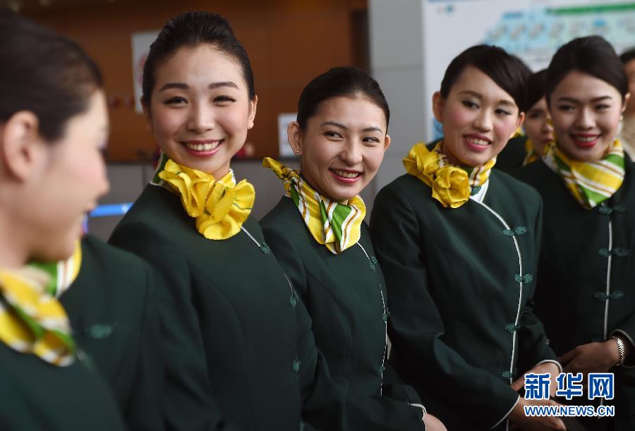 春秋航空首批臺灣籍空乘亮相上崗 春秋航空首批臺灣籍空乘亮相上崗